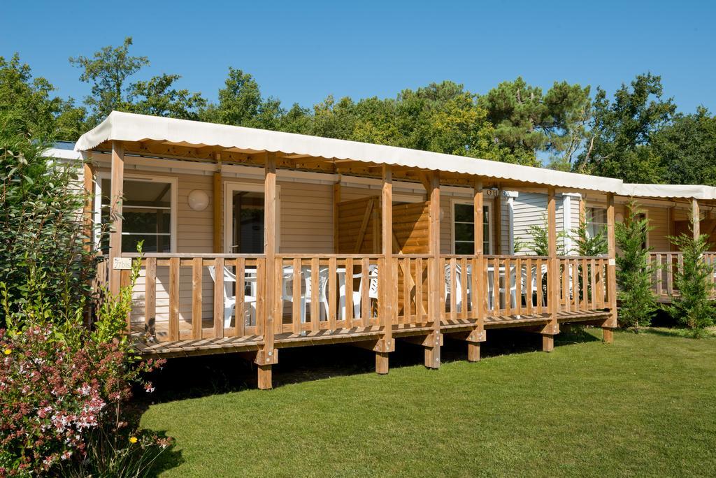 Camping Les Chevrefeuilles Royan Exterior foto